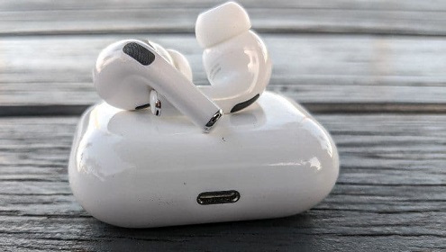 نسل سوم AirPod های اپل احتمالا در ماه مارس سال آینده رونمایی میشود
