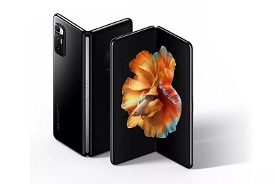 می میکس فولد از آزمایش 400 هزار بار تا شدن سربلند بیرون آمد