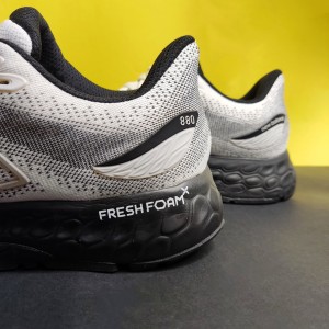 کفش نیوبالانس 880 مدل New Balance Fresh Foam X 880v12 M880R12 سایز 41