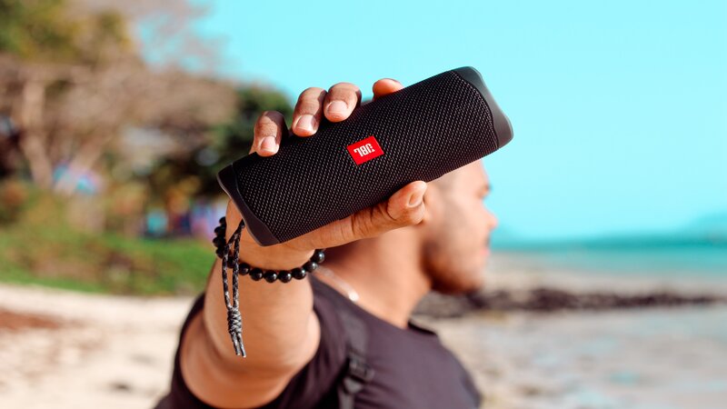 راهنمای خرید بهترین اسپیکر JBL