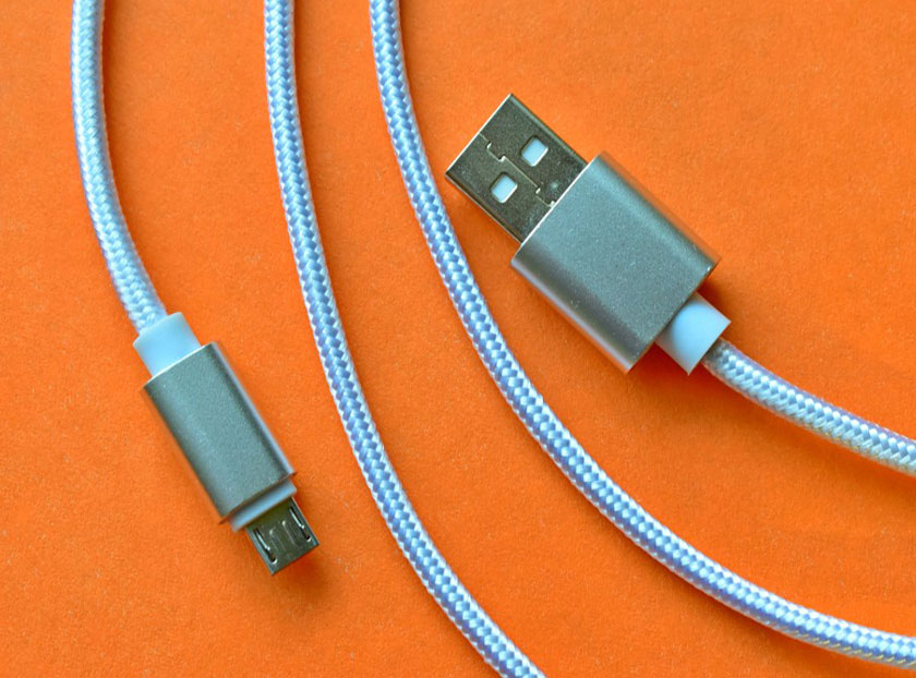  کابل شارژر Micro USB چیست؟ 
