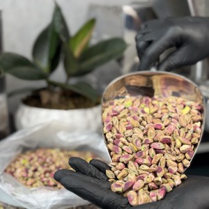 مغز پسته