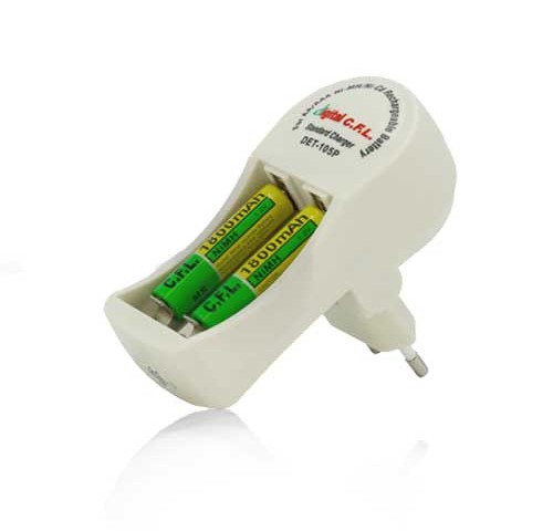 شارژر باتری 3 کاره دوشاخه تاشو CFL مدل 704 اورجینال  (دو باتری قلمی و نیم قلمی/ یک باتری کتابی)