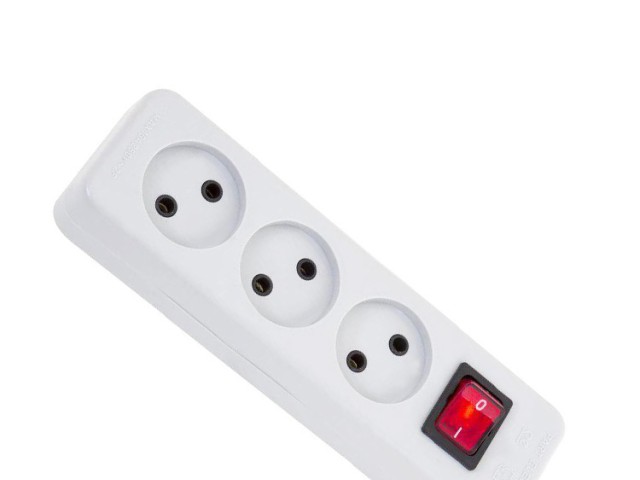 سه راهی برق کشیده بالاس نور(سراهی برق 5 متری)