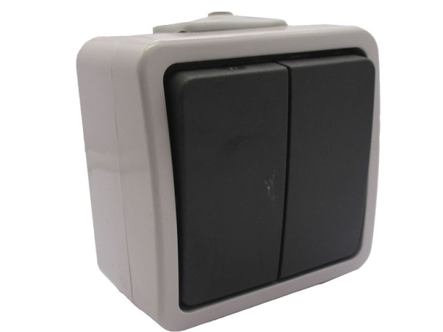 دو پل برق بارانی روکار رویان مدل صنعتی 16 آمپر