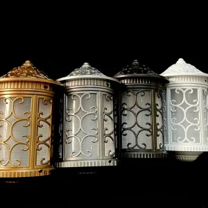 چراغ دیواری مدل سیمرغ طلایی (روشنایی دوستان) حباب دیواری سر پیچ دار