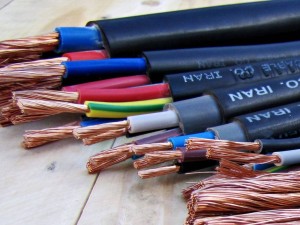 فروش عمده سیم و کابل؛ راهنمای جامع خرید، انتخاب و بررسی قیمت