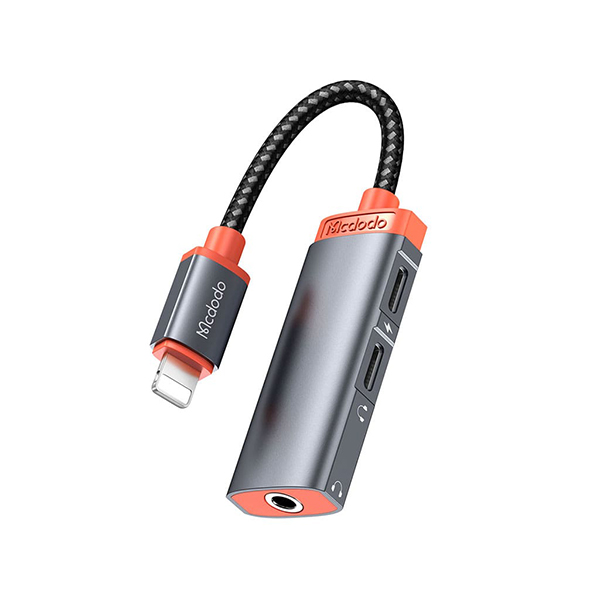 کابل تبدیل 1 به 2 لایتنینگ و جک 3.5 میلی‌متری مک دودو Mcdodo CA-0950 3-in-1 Lighting to DC3.5mm and Lighting Charge and Audio Adapter Cable