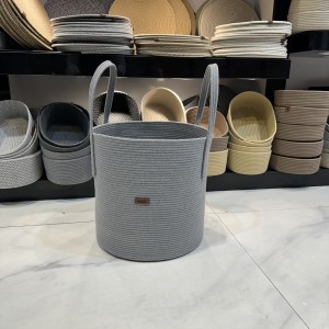 سبدرخت/سبدلباس