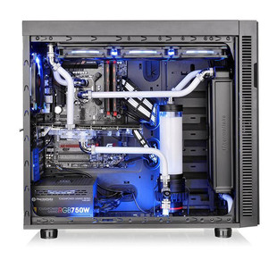 Thermaltake-Suppressor-F51-Tempered-Glass-Edition-Mid-Tower-Case-3