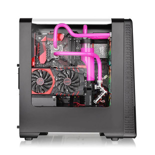 Thermaltake-View-28-RGB-Riing-Edition-Computer-Case-2