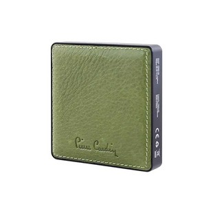 Pierre Cardin PCQ-E02 7000 mAh Power Bank.