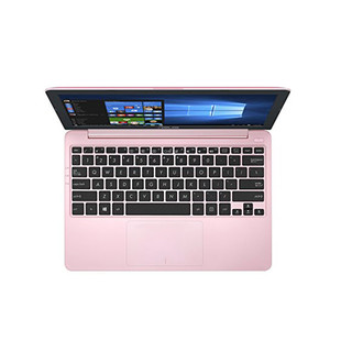 ASUS E203NA &#8211; A Laptop..