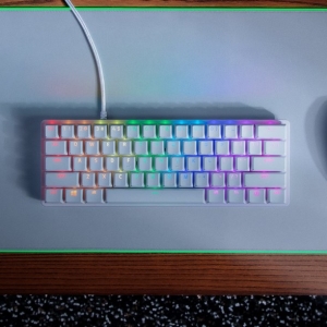 کیبورد Razer Huntsman Mini 60%