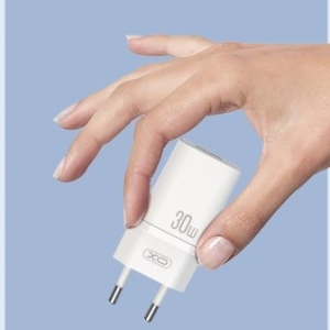 آداپتور ایکس او مدل  fast sharger  XO-HN238A