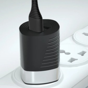 آداپتور ایکس او مدل fast sharger  XO-L70