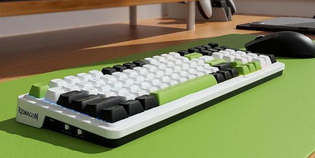 خرید کیبورد K686 WBG MAX