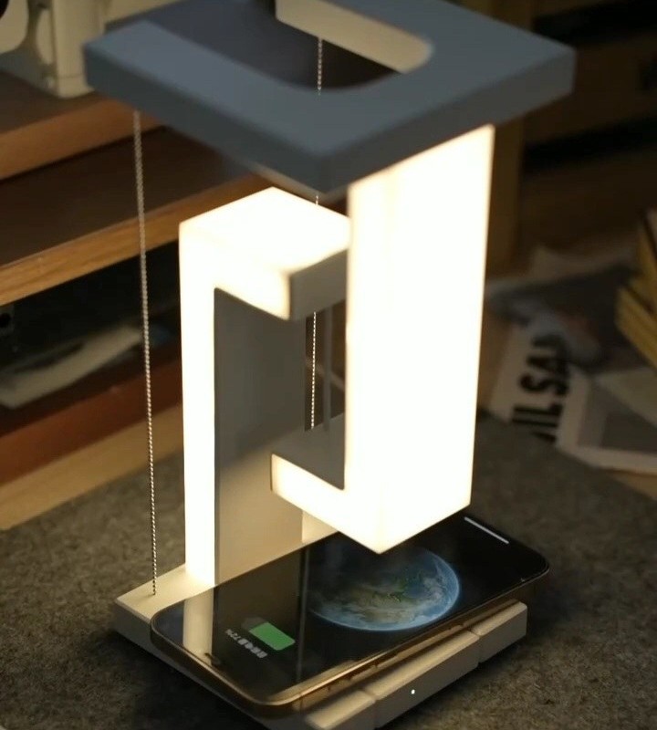 لامپ رو میزی معلق و شارژ وایرلس TENSEGRITY SMART LED DESK LAMP WITH WIRELESS CHARGE