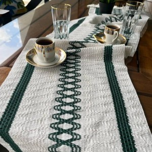 رانر رومیزی  Cotton (رنگ استخوانی و سبز طرح دار)