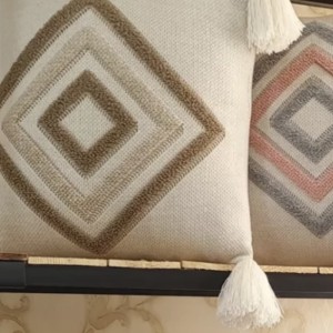 کاور کوسن پانچ دوزی رنگ‌ نسکافه ای