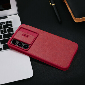 کیف کلاسوری نیلکین مدل Qin Pro Leather مناسب برای گوشی موبایل سامسونگ Galaxy S24 FE