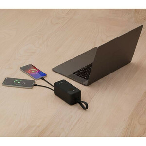 پاوربانک پرودو مدل Integrated Cables ظرفیت 50000 میلی آمپر بر ساعت