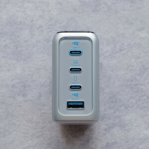 شارژر دیواری 140 وات چهار پورت انکر مدل B2697KZ1 به همراه کابل USB-C به طول 1.5 متر