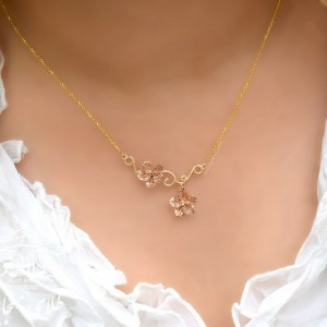 گردنبند طلای گل آوا