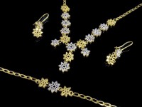 سرویس طلای سینه ریزی