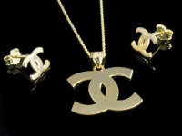 نیمست طلای شانل