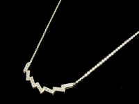 گردنبند طلا طرح خطوط شکسته