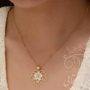 نیم ست گل صدفی