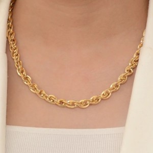 زنجیر شانل گلستانه