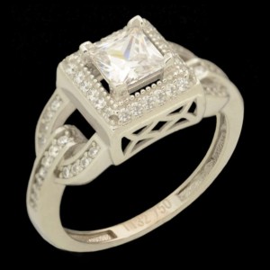 انگشتر سولیتر