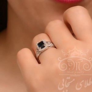 انگشتر یاقوت کبود