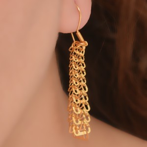 گوشواره طلا 18 عیار زنانه طلای مستجابی مدل لیزر کات کد 03