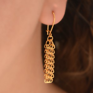 گوشواره طلا 18 عیار زنانه طلای مستجابی مدل لیزر کات کد 05