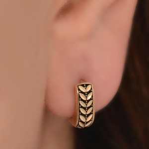 گوشواره طلا 18 عیار زنانه طلای مستجابی مدل جلوا کد 79