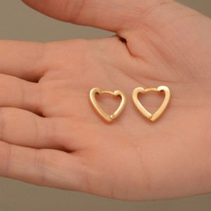 گوشواره طلا 18 عیار زنانه طلای مستجابی مدل قلب کد 6701