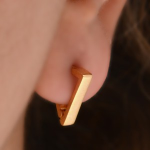 گوشواره طلا 18 عیار زنانه طلای مستجابی مدل مثلث کد 01