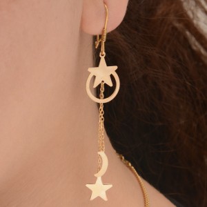 گوشواره طلا 18 عیار زنانه طلای مستجابی مدل ماه و ستاره کد 1670902