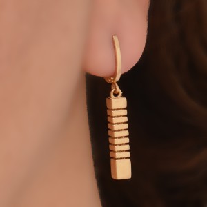 گوشواره طلا 18 عیار زنانه طلای مستجابی مدل فمو کد 1