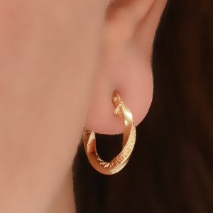 گوشواره طلا 18 عیار زنانه طلای مستجابی مدل حلقه ای کد V01