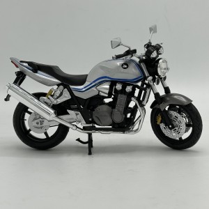 ماکت موتورسیکلت HONDA CB1300 مدل TITANIUM