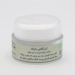 کرم گیاهی رازیانه