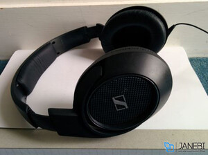 هدفون دور گوش Sennheiser