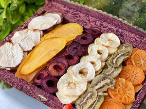 لزوم تهیه میوه خشک طبیعی