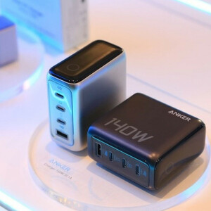 شارژر دیواری انکر مدل B2697 ظرفیت ۱۴۰ وات