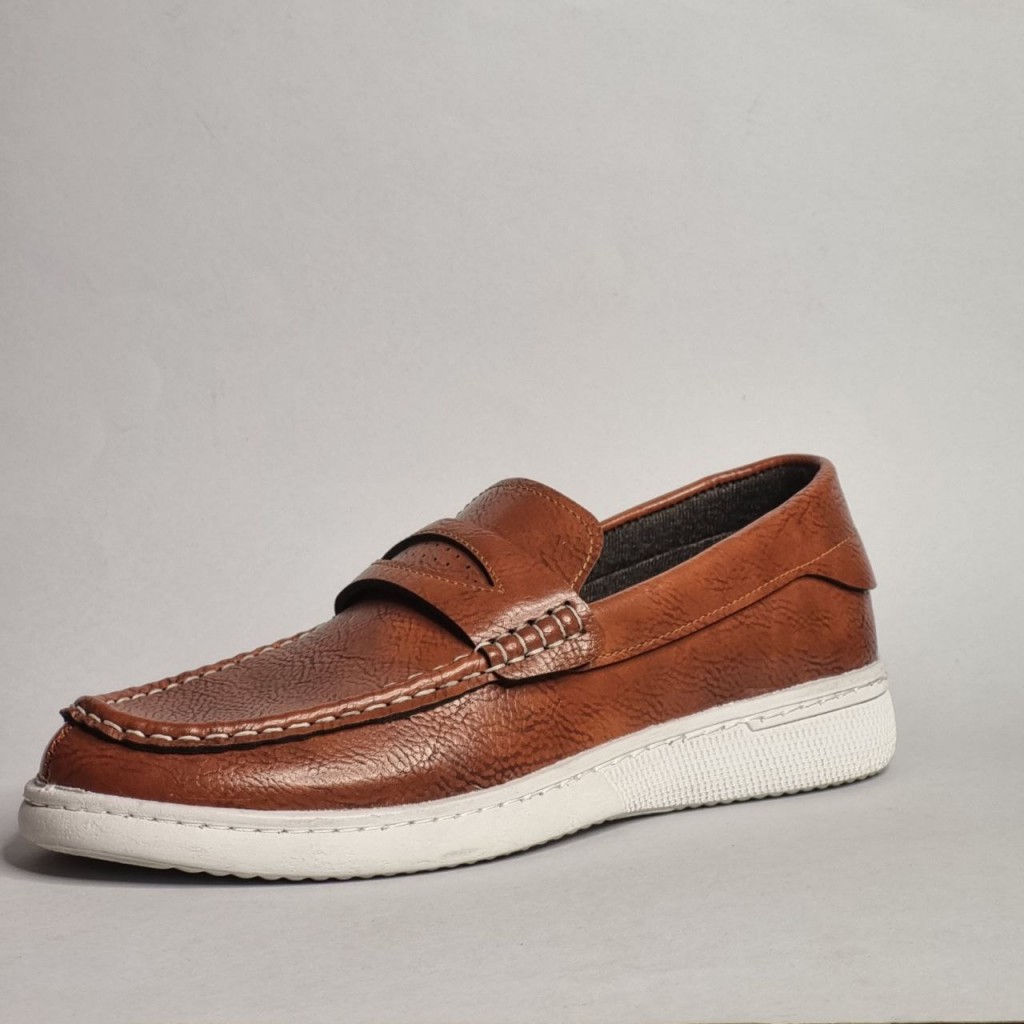 حراج تابستانه کفش کالج مردانه پسرانه شیک و باکیفیت رنگ قهوه ای باارسال رایگان