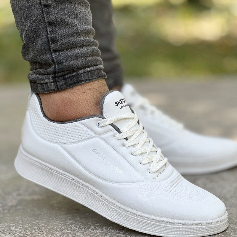 حراج ویژه کفش اسپرت مردانه پسرانه  مدل اسکیچرز   مناسب برای خاص  پسند ها رنگ سفید کد3411